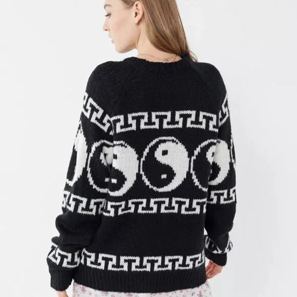 New URBAN OUTFITTERS COOKE COLLECTION Yin Yang Intarsia Sweater